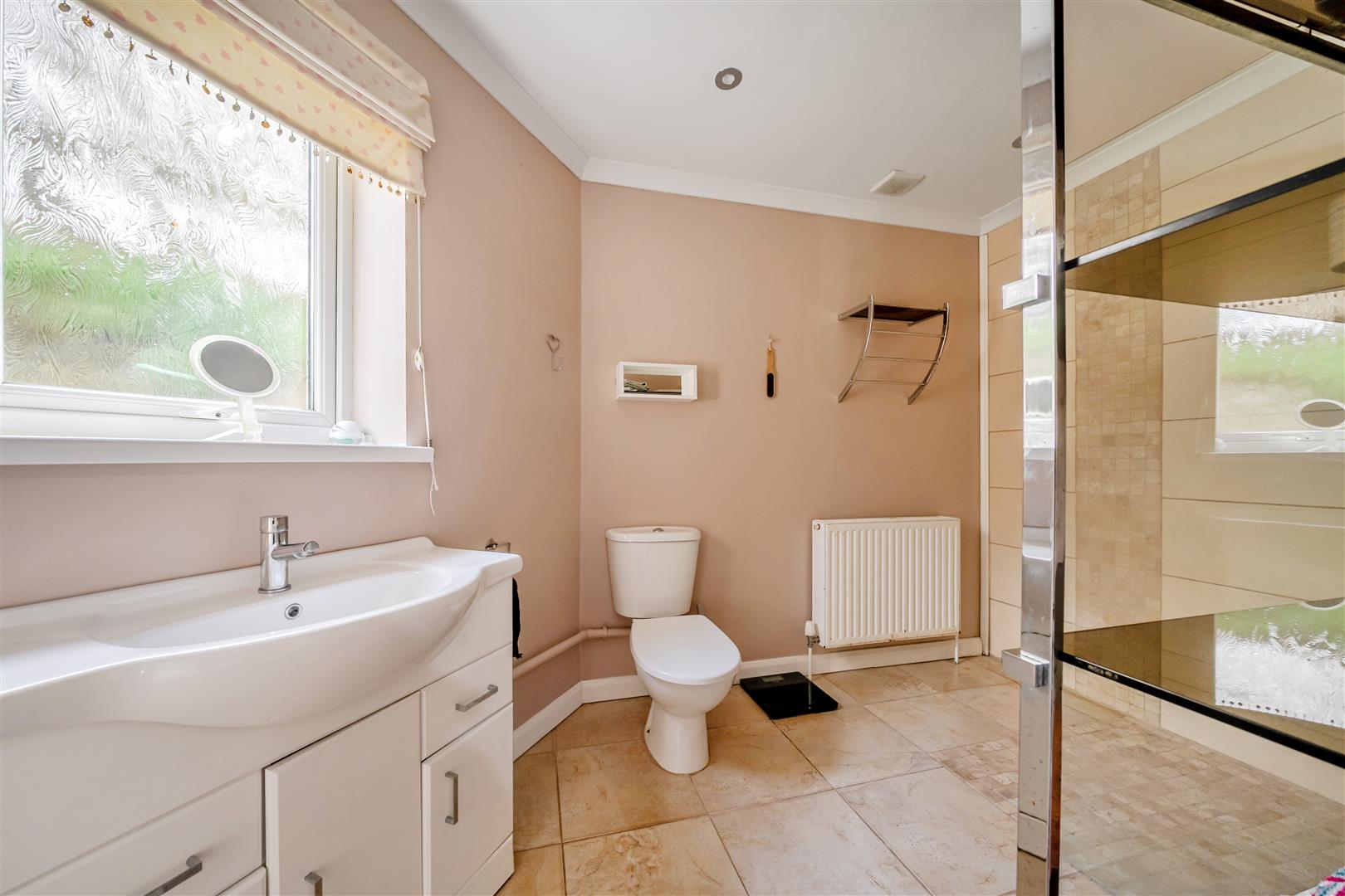 Gwydr Place, Loughor, Swansea, SA4 6TW